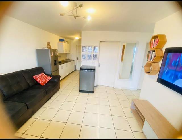 2 BEDROOM APARTMENT FOR SALE IN KENSINGTON
